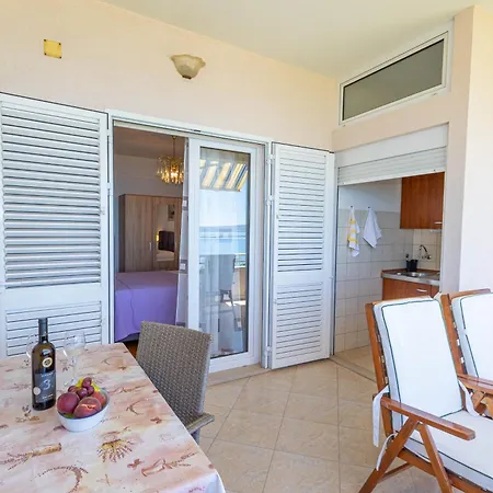 Pensionat Marin Podstrana